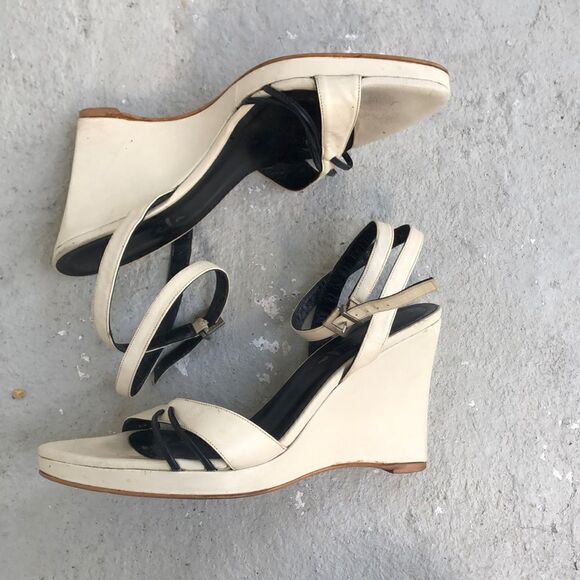 Sinela Wedged Sandals - Picture 1 of 8